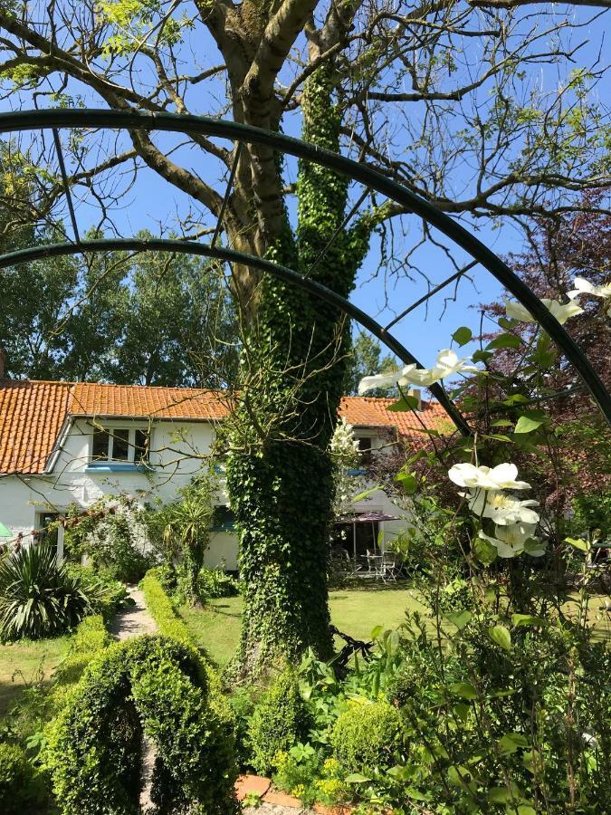 Hostal La Ferme Wessiere Oye-Plage Exterior foto